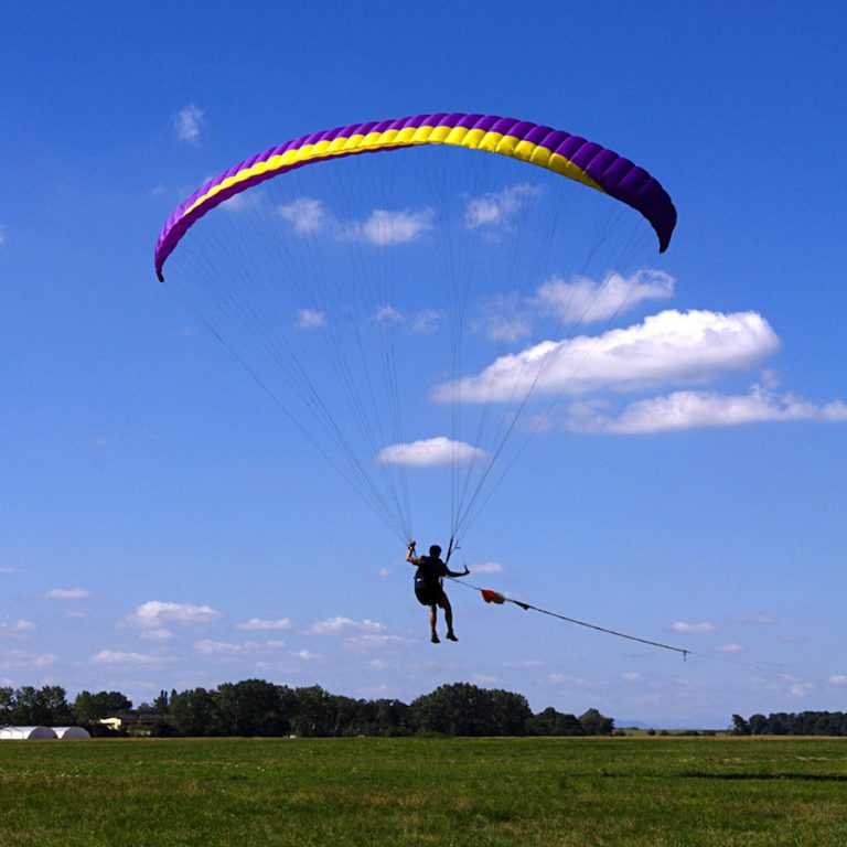 Learn to Paraglide, Byron Bay, Australia